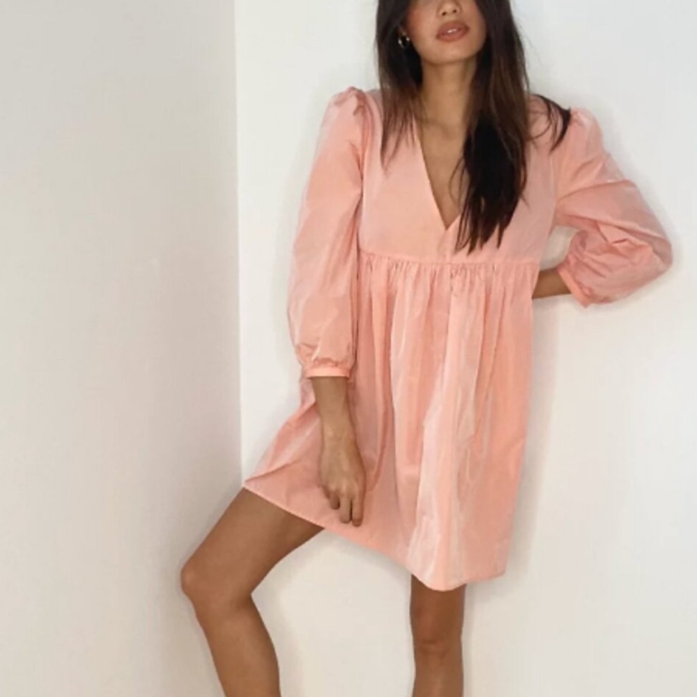 Aritzia Sunday Best Jinx Dress in Guava Pink - Picture 3 of 10